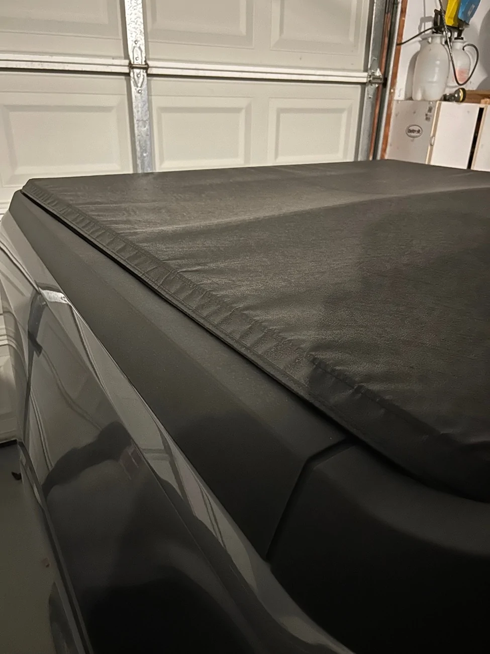 Ford Maverick width and length rough country soft trifold cover RC1