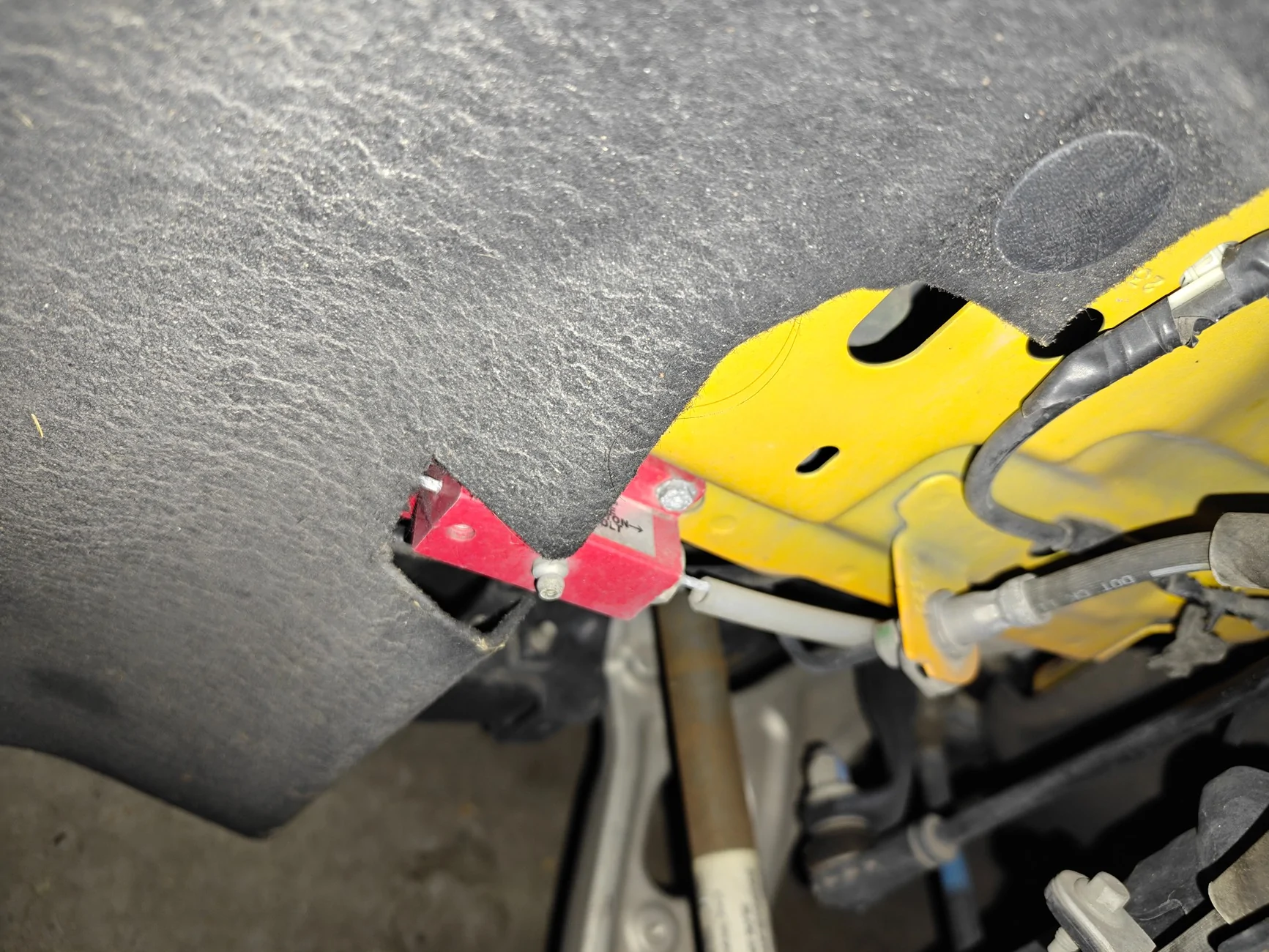 Ford Maverick Auxiliary brake system for flat towing Maverick ReadyStop 1