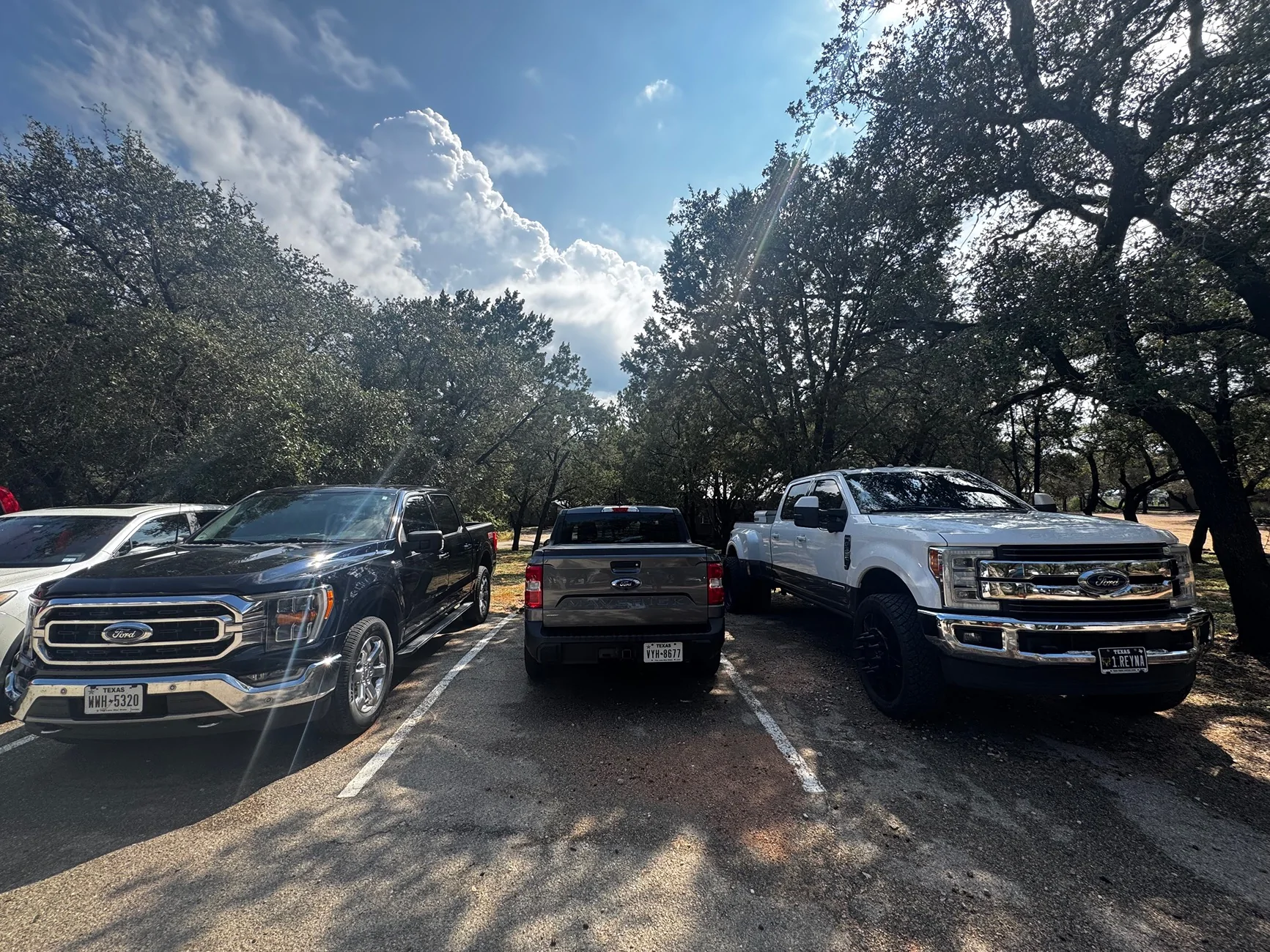 Ford Maverick Post your Maverick next to ridiculously large trucks - photos thread IMG_3659