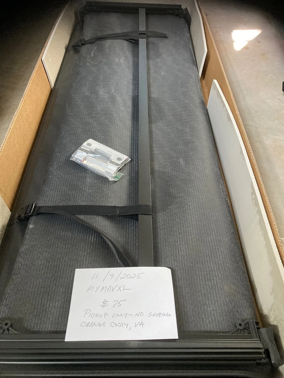 Ford Maverick Ford Soft Trifold Bedcover - Used IMG_3358