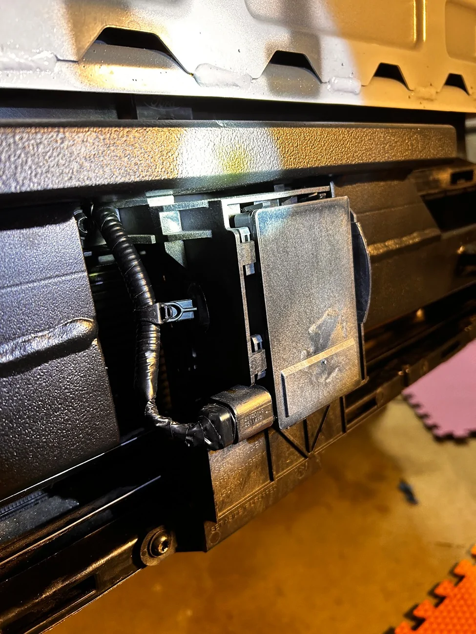 Ford Maverick Demco base plate for 2025 Maverick XLT IMG_1083
