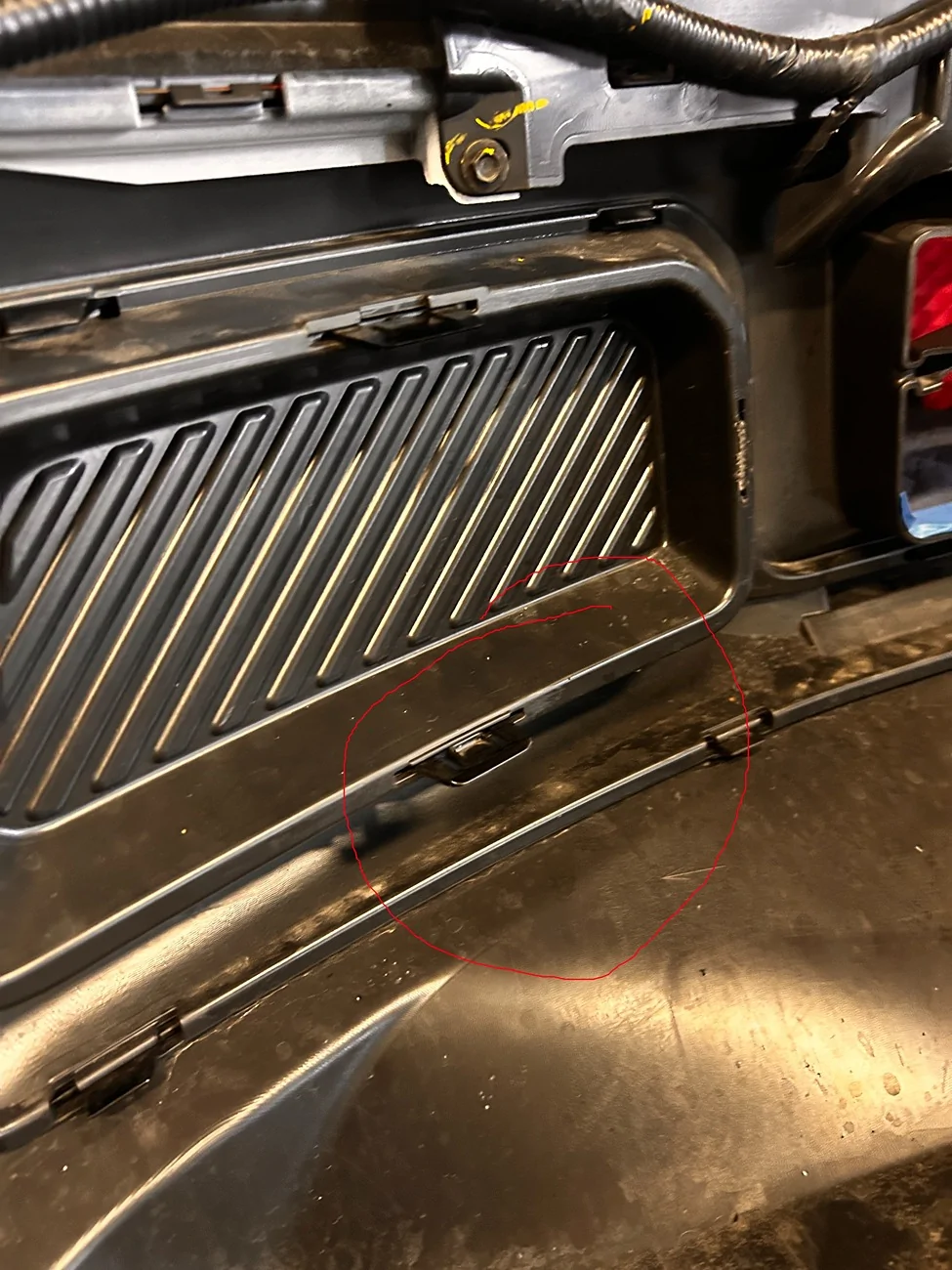 Ford Maverick New Demco Baseplate for 2025 Lariat Hybrid installed IMG_1107