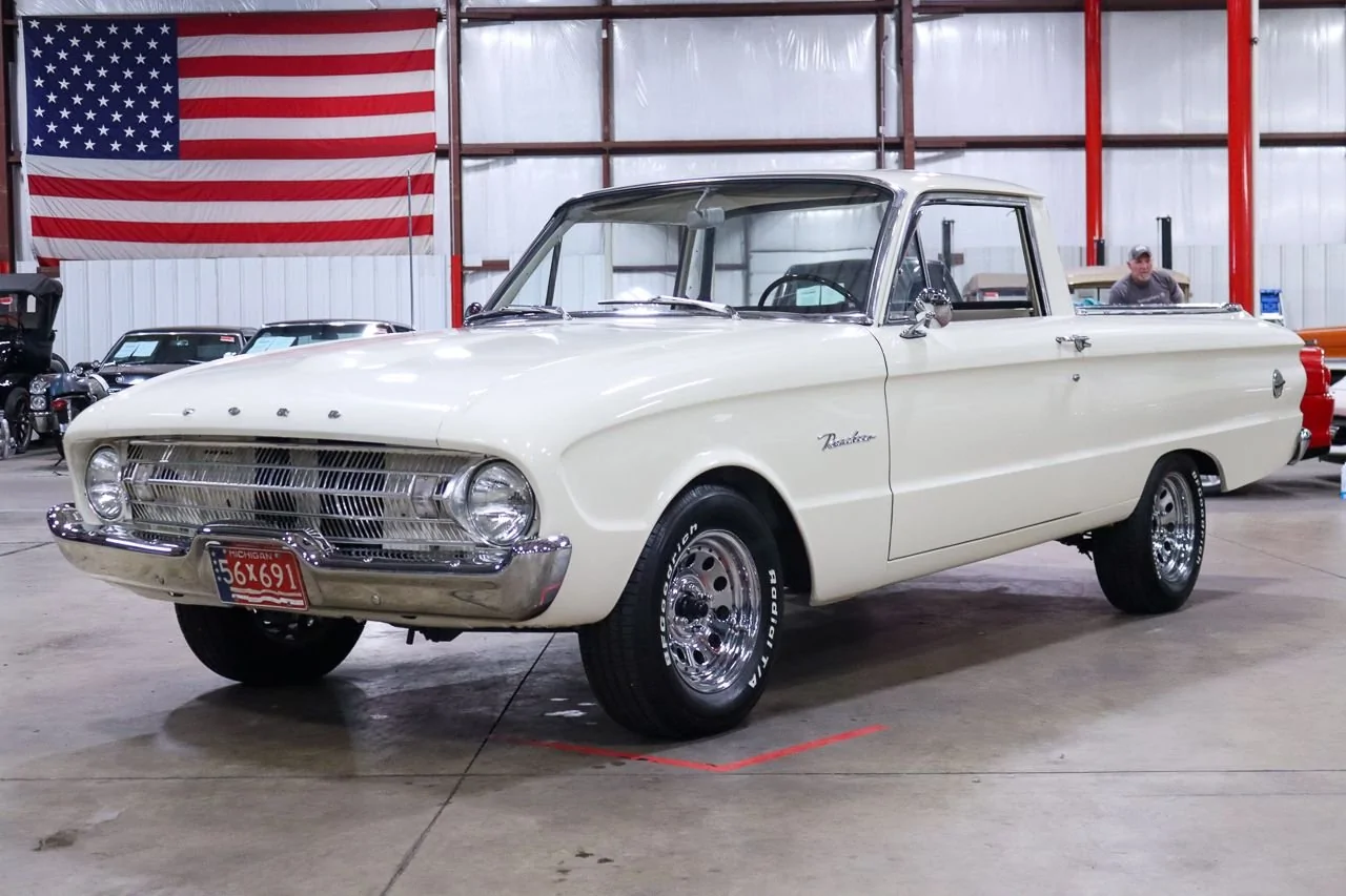 Ford Maverick The Maverick is a full size truck*, change my mind 1763076413484-hc