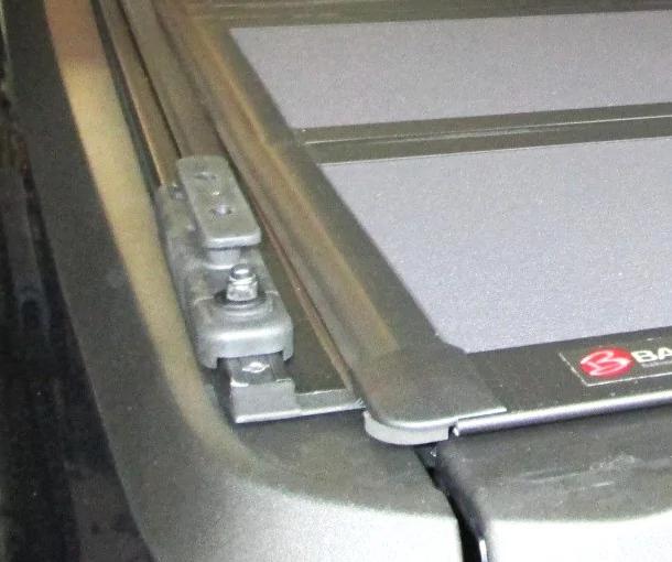 Ford Maverick Rough Country hard tri fold with Elevate rails IMG_0996 (2).1