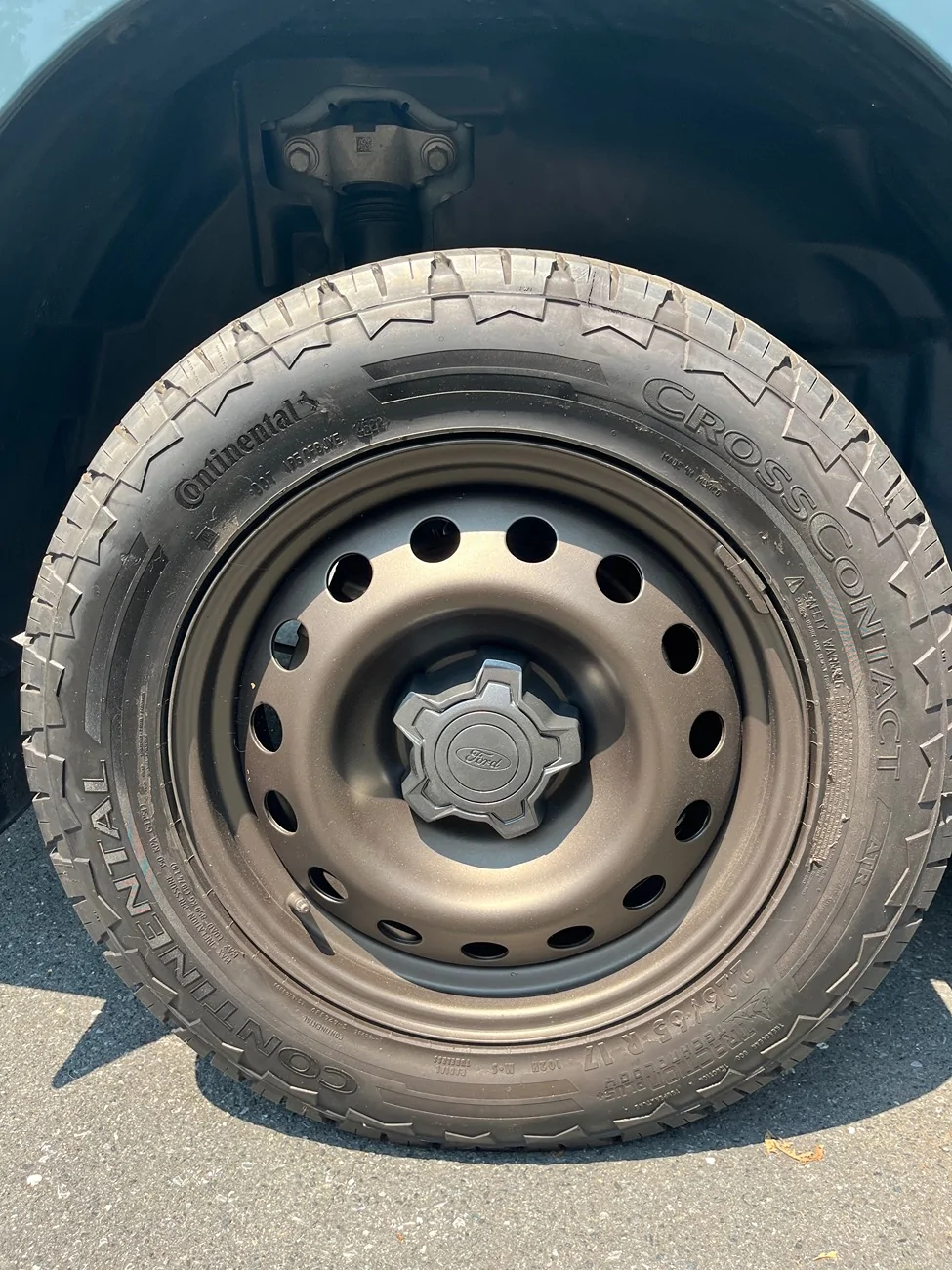 Ford Maverick Thinking about painting my rims bronze, opinions? IMG_1785