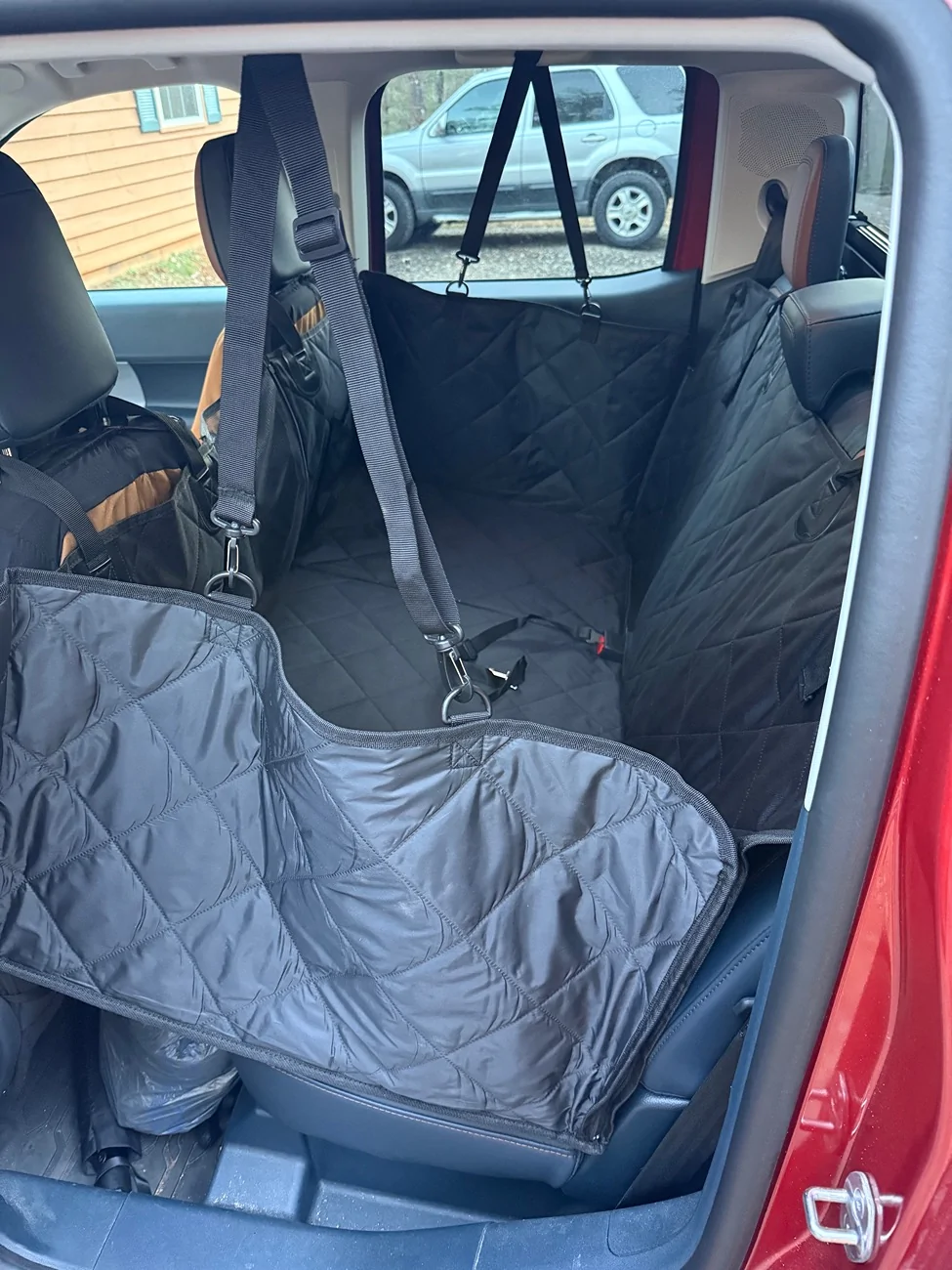 Ford Maverick Cover/Mat for folded down back seat? IMG_2128