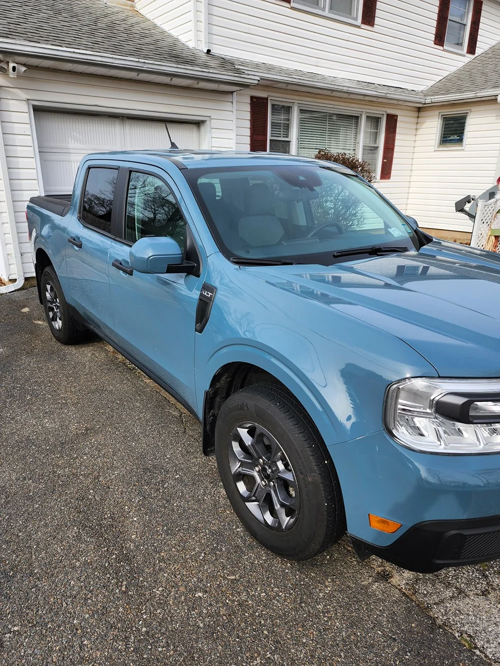 Ford Maverick Add painted door handles on lower trims (easy DIY mod) 20250202_103723