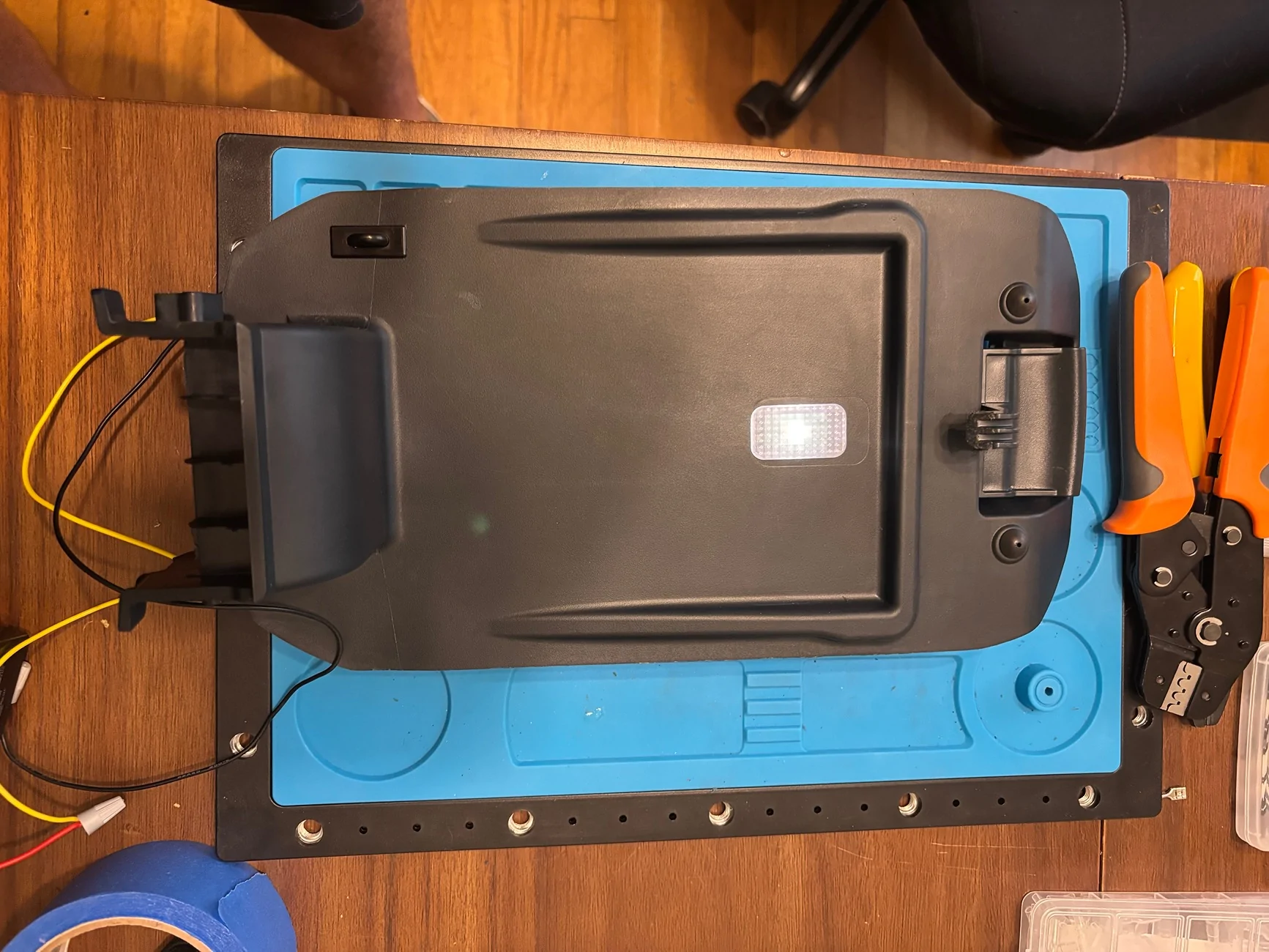 Ford Maverick Center Console Lid Light (DIY Install) IMG_4297