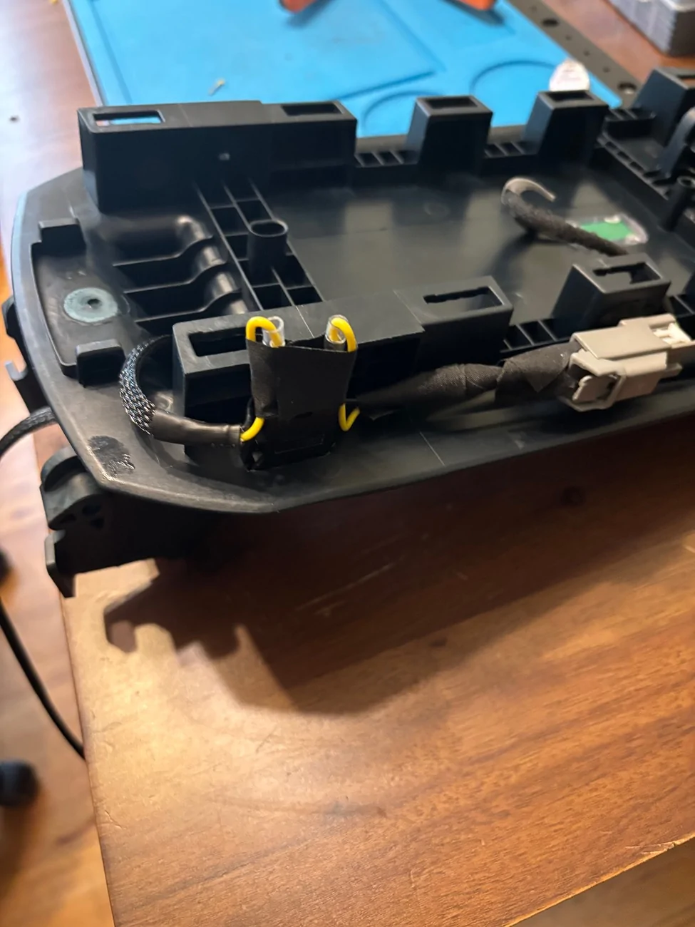 Ford Maverick Center Console Lid Light (DIY Install) IMG_4300
