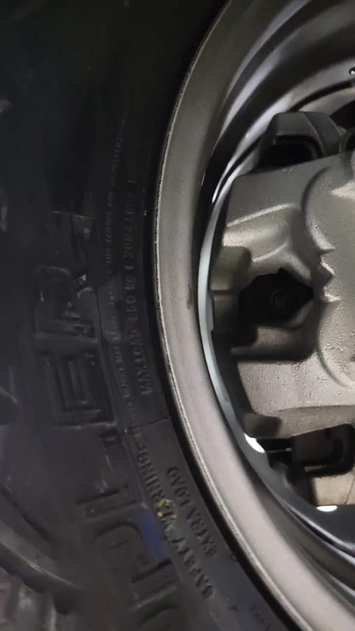 Ford Maverick Do 17s fit the Lobo? 20251201_155421