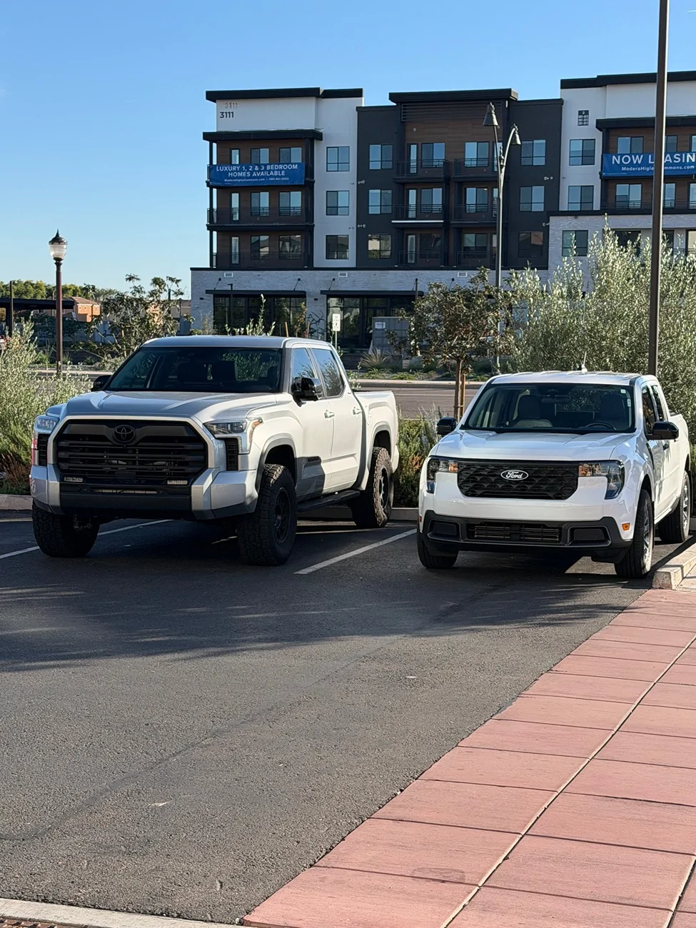 Ford Maverick Post your Maverick next to ridiculously large trucks - photos thread IMG_0133