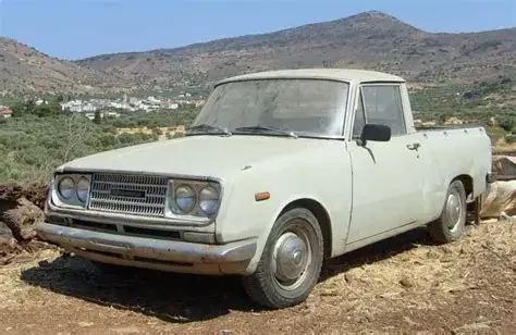 Ford Maverick Post your Maverick next to ridiculously large trucks - photos thread 1764723533172-ta