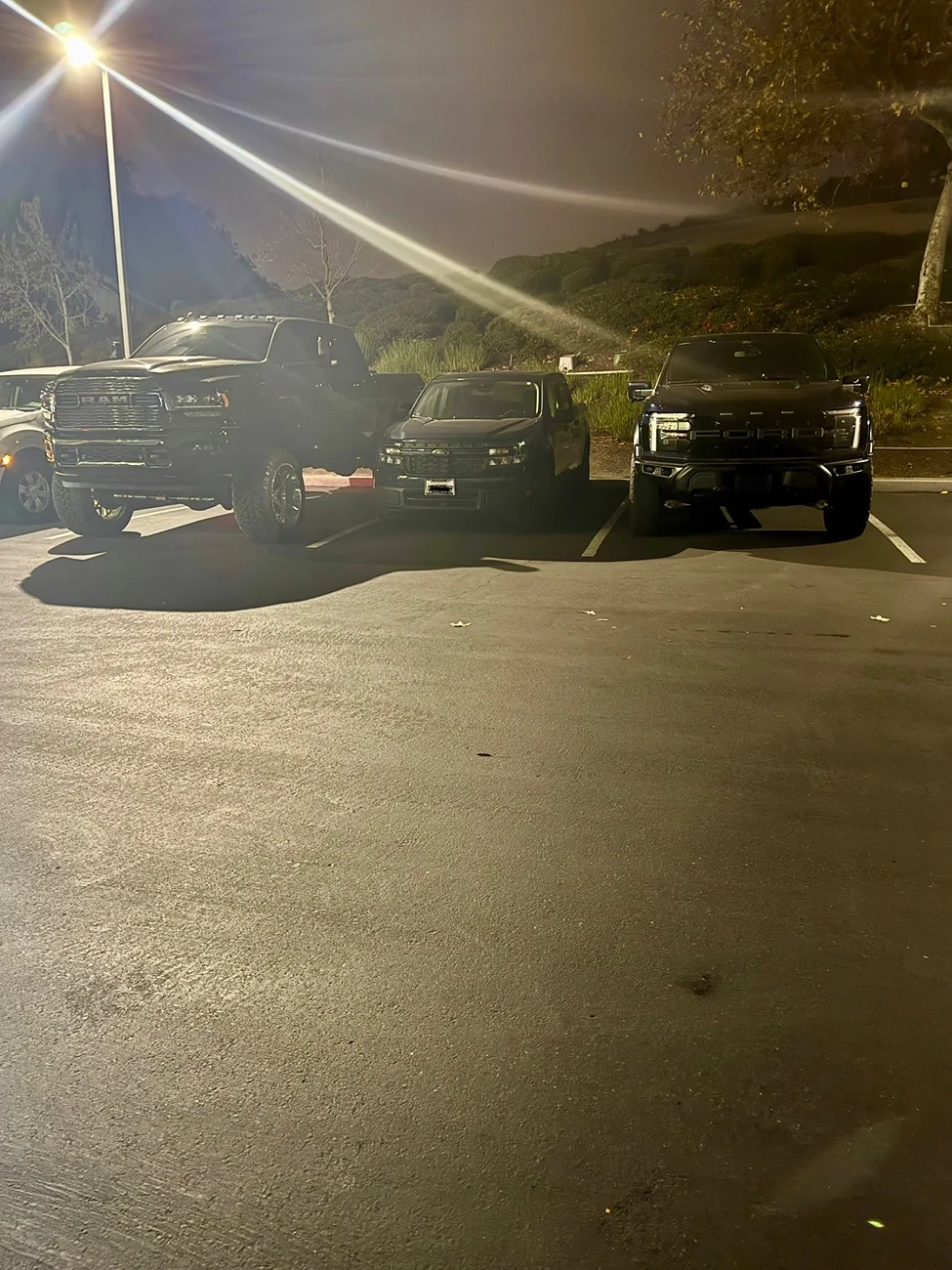 Ford Maverick Post your Maverick next to ridiculously large trucks - photos thread IMG_8308