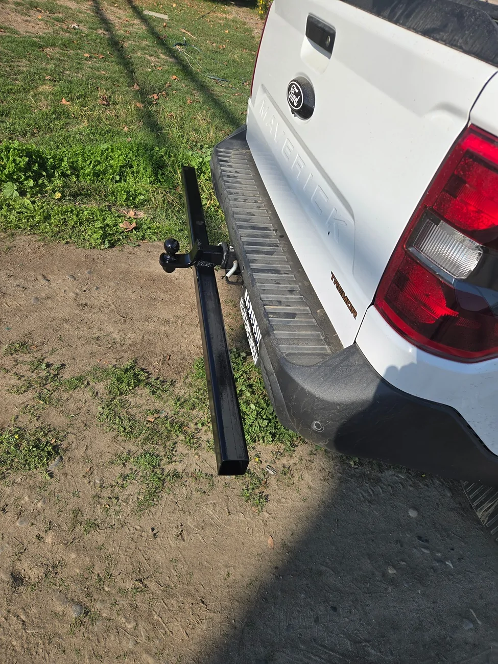 Ford Maverick To tailgate spoiler or not to tailgate spoiler...  That is the question. 228355-08850c6416256712933e1474bdb9b940
