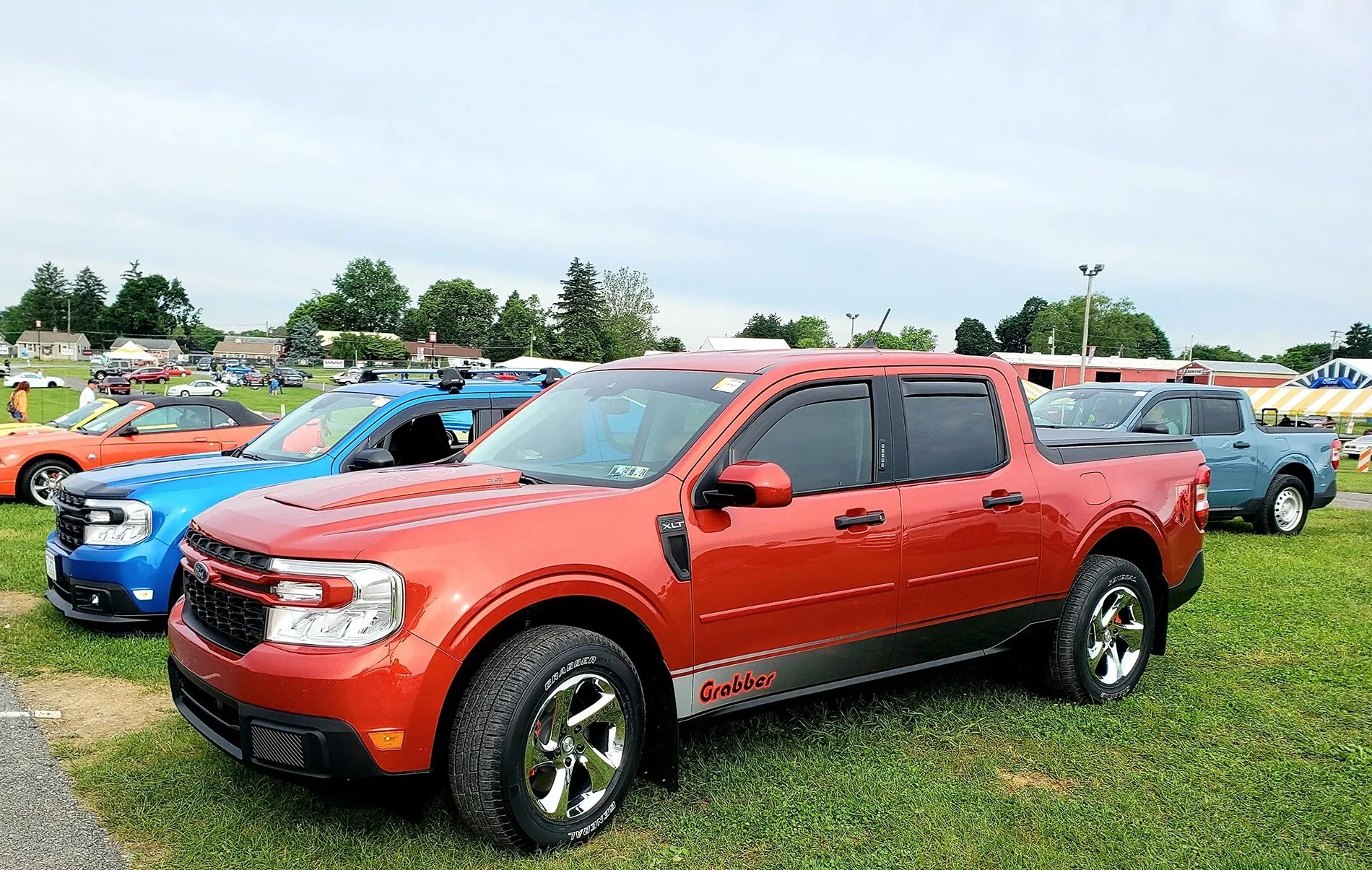 Ford Maverick Who's done the front strip of tint for the top of the windshield? 2023 Mav Grabber 2