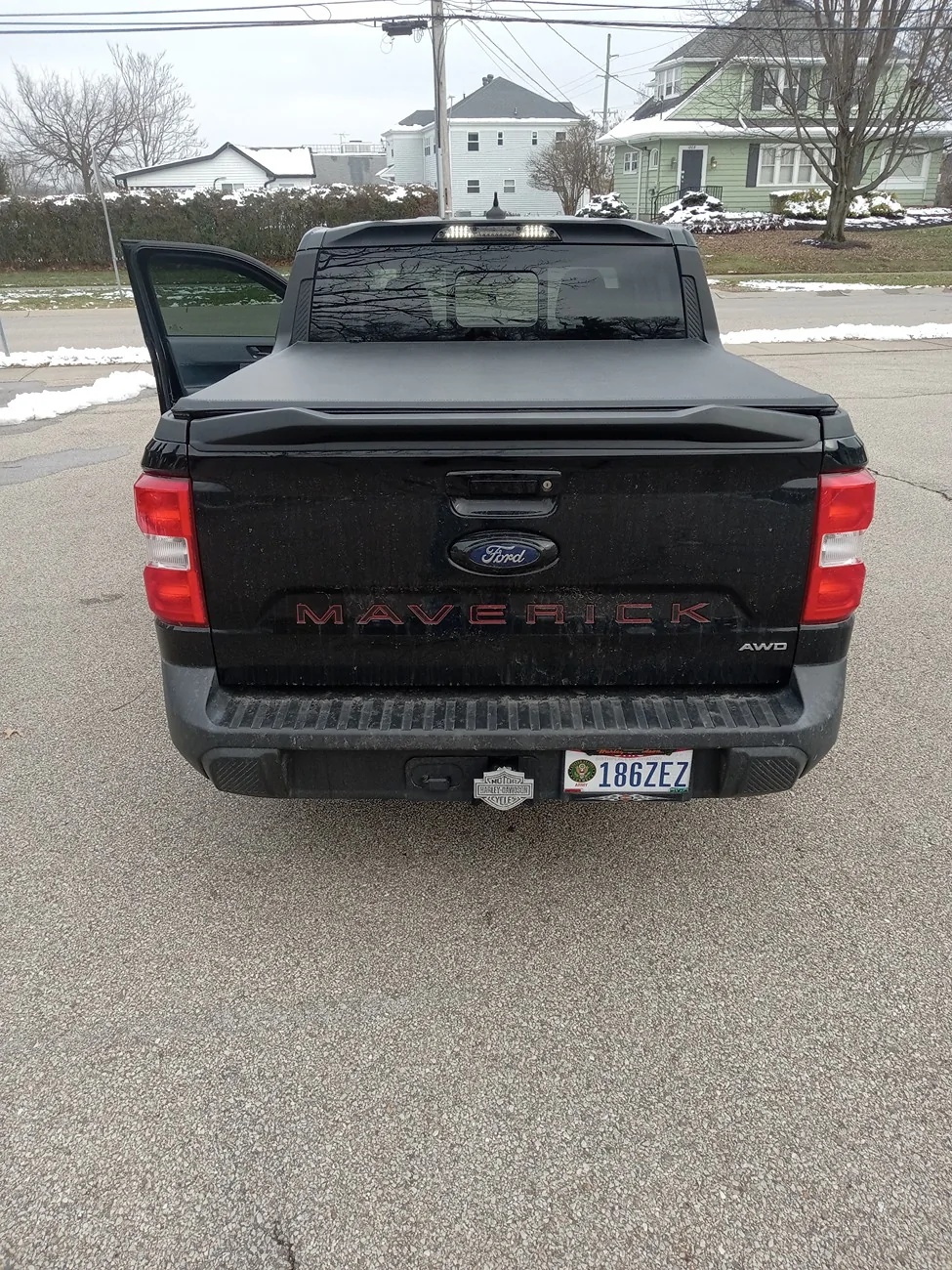 Ford Maverick To tailgate spoiler or not to tailgate spoiler...  That is the question. 20251206_150936