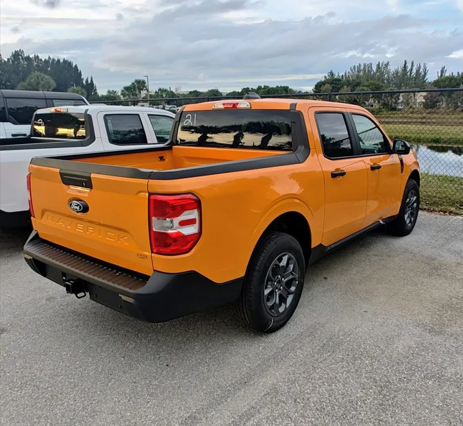 Ford Maverick Orange Fury Metallic now arriving at dealers (first photos) 1765313748940-6