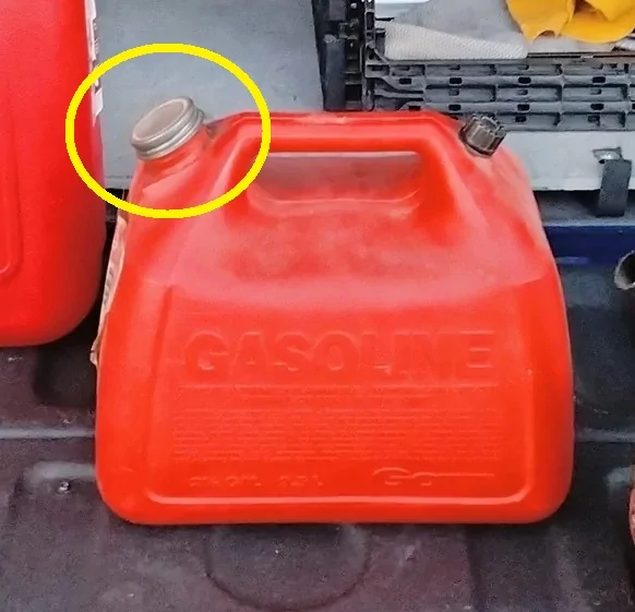 Ford Maverick refueling from a jerry can ? 229110-aaa9b7cb8aa2fc7d68b9c88578565a8c