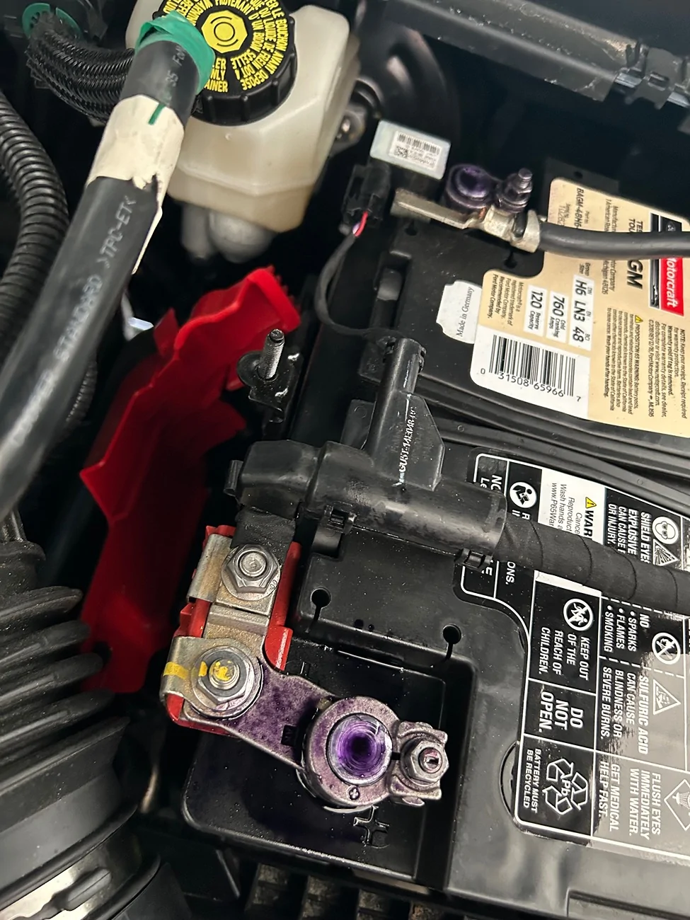 Ford Maverick Electrical glitch. Anyone else experience this? IMG_1308