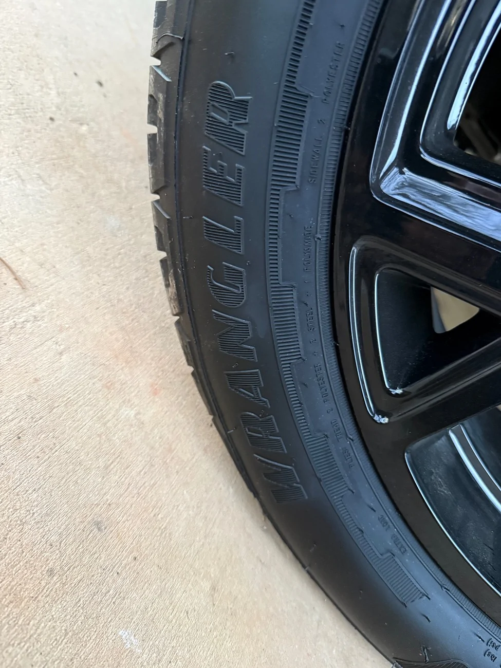 Ford Maverick Tires on my buddies new 2025 Lariat with the BAP IMG_2176
