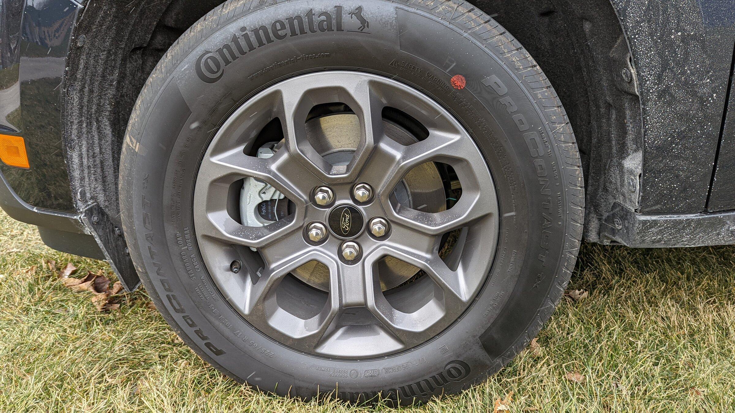Ford Maverick Take off Continental ProContact TX 225/65R17 on IL/WI Border PXL_20211207_200932523