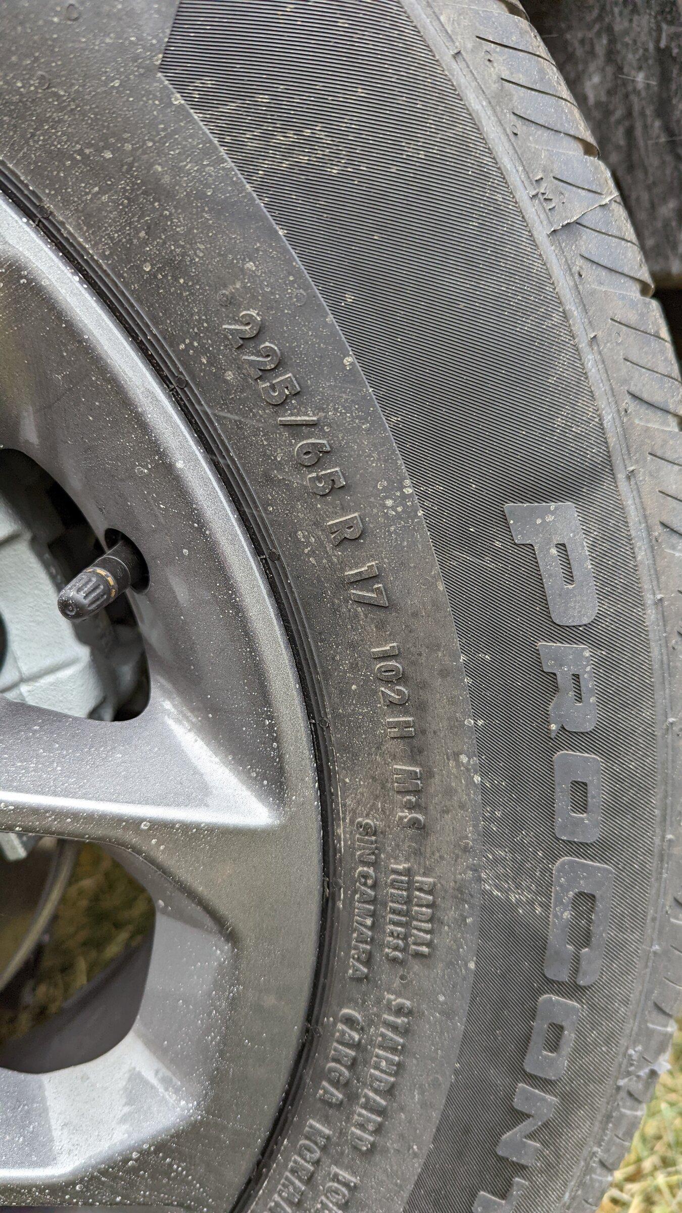 Ford Maverick Take off Continental ProContact TX 225/65R17 on IL/WI Border PXL_20211207_200949274