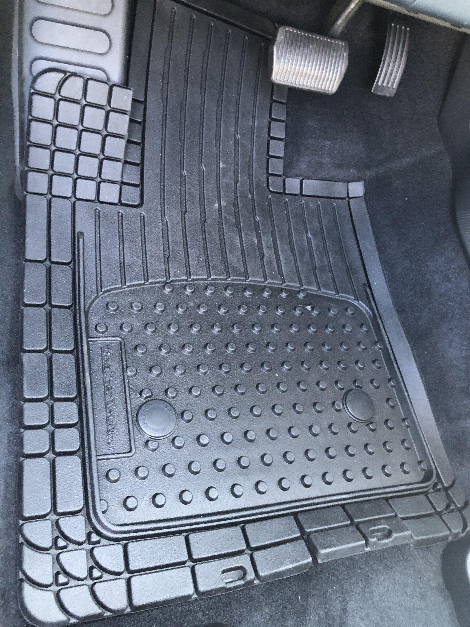 Ford Maverick WeatherTech 4-piece Trim-to-Fit Car Mats installed 4249016A-A164-4C73-9124-9609B81F916F