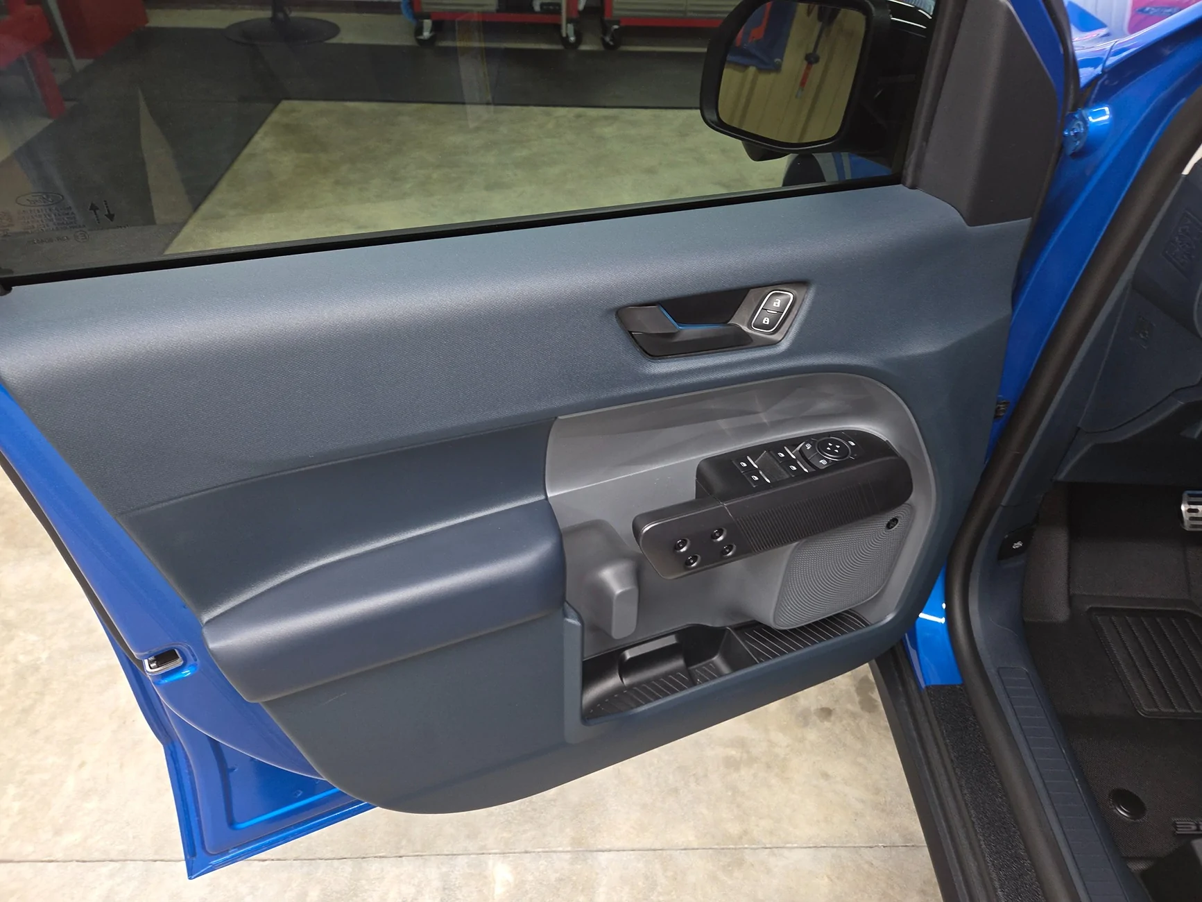 Ford Maverick 13k Mile Hybrid Lariat 4k Velocity Blue Check In 1000010699