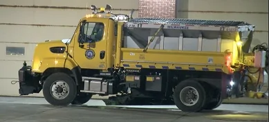 Ford Maverick Saw  Maverick(s) earning a living... MKE DPW Salter