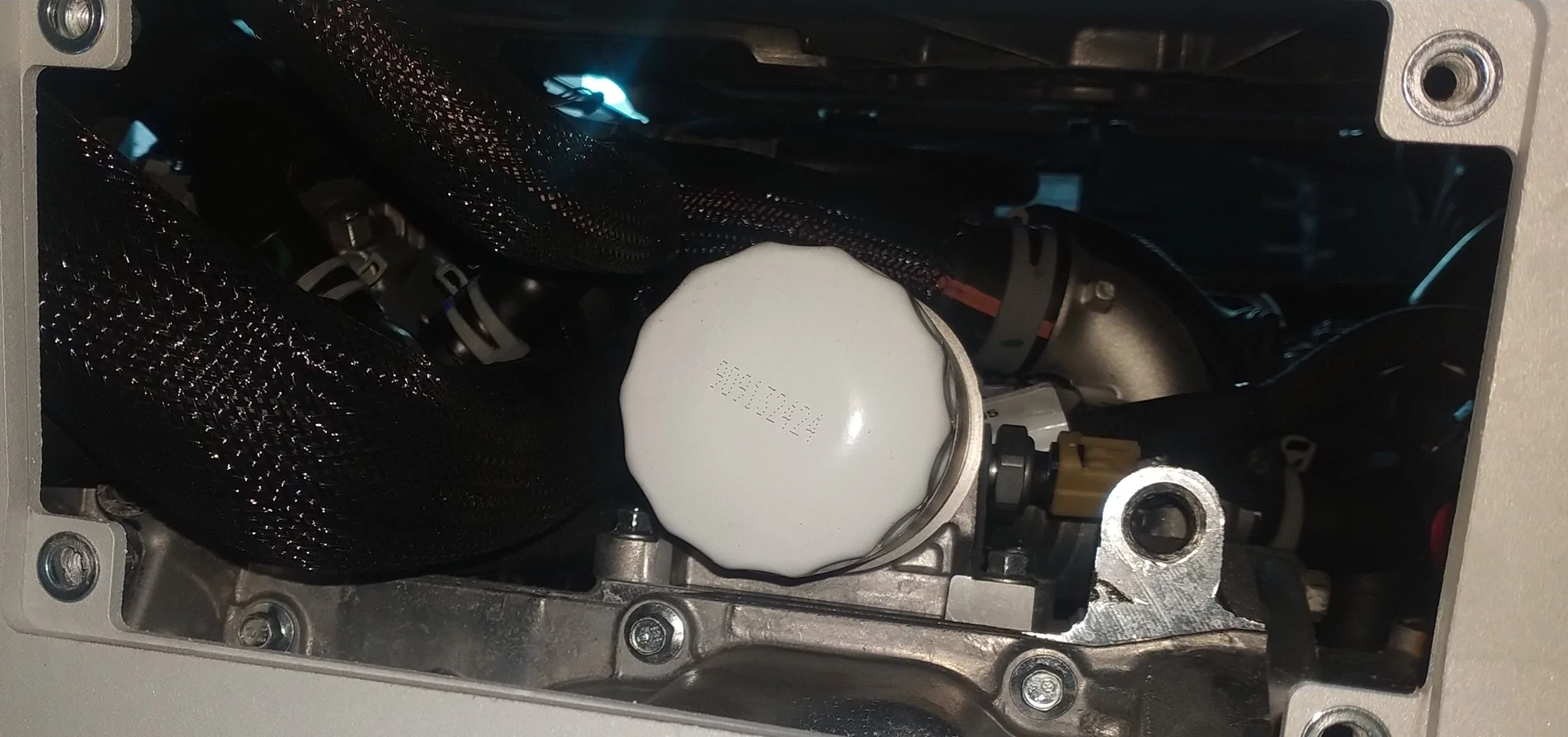 Ford Maverick Hybrid oil change with Valvo-max and Rival skid plate IMG_20251220_133159