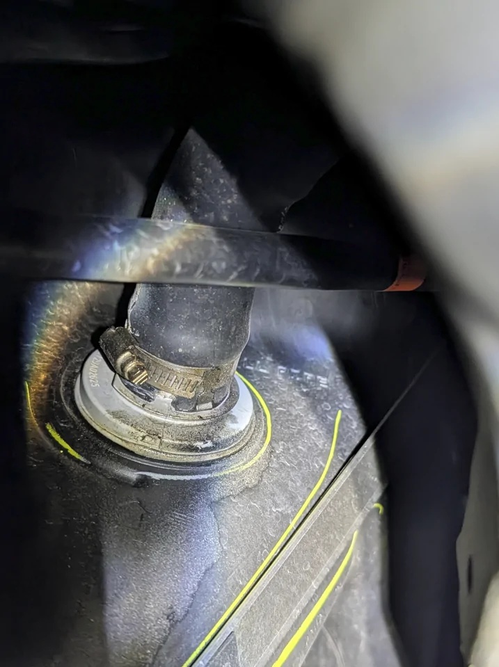 Ford Maverick Gas smell Question 22 XLT Hybrid Screenshot 2025-12-27 200939