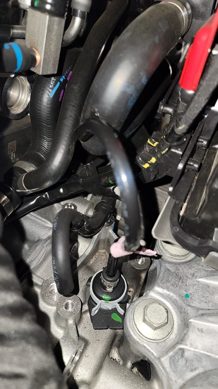 Ford Maverick Two hoses that don't connect to anything. 20251227_171848