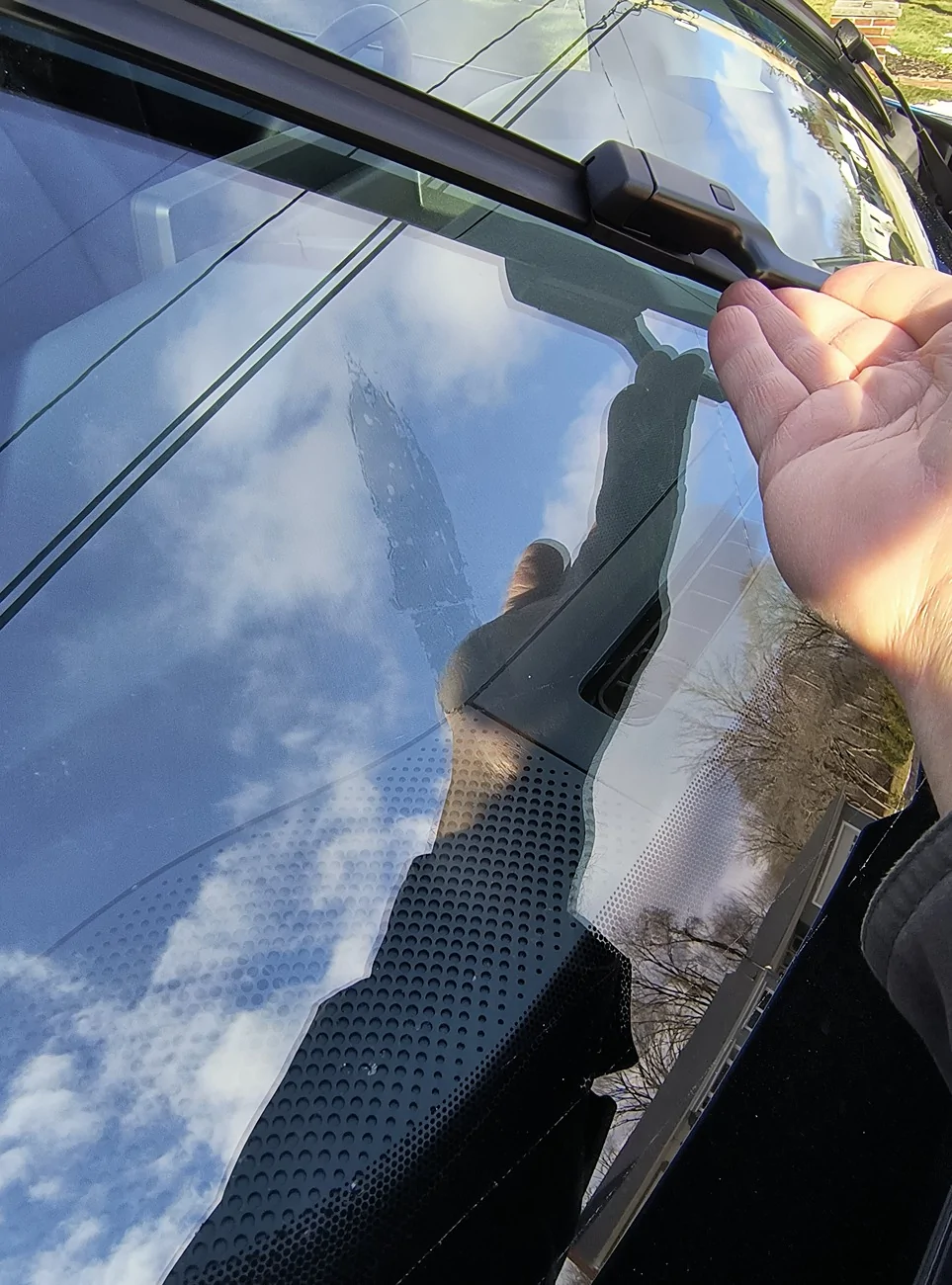 Ford Maverick I Didn't Know the Windshield Wipers Could Do That?! 2-Lifting