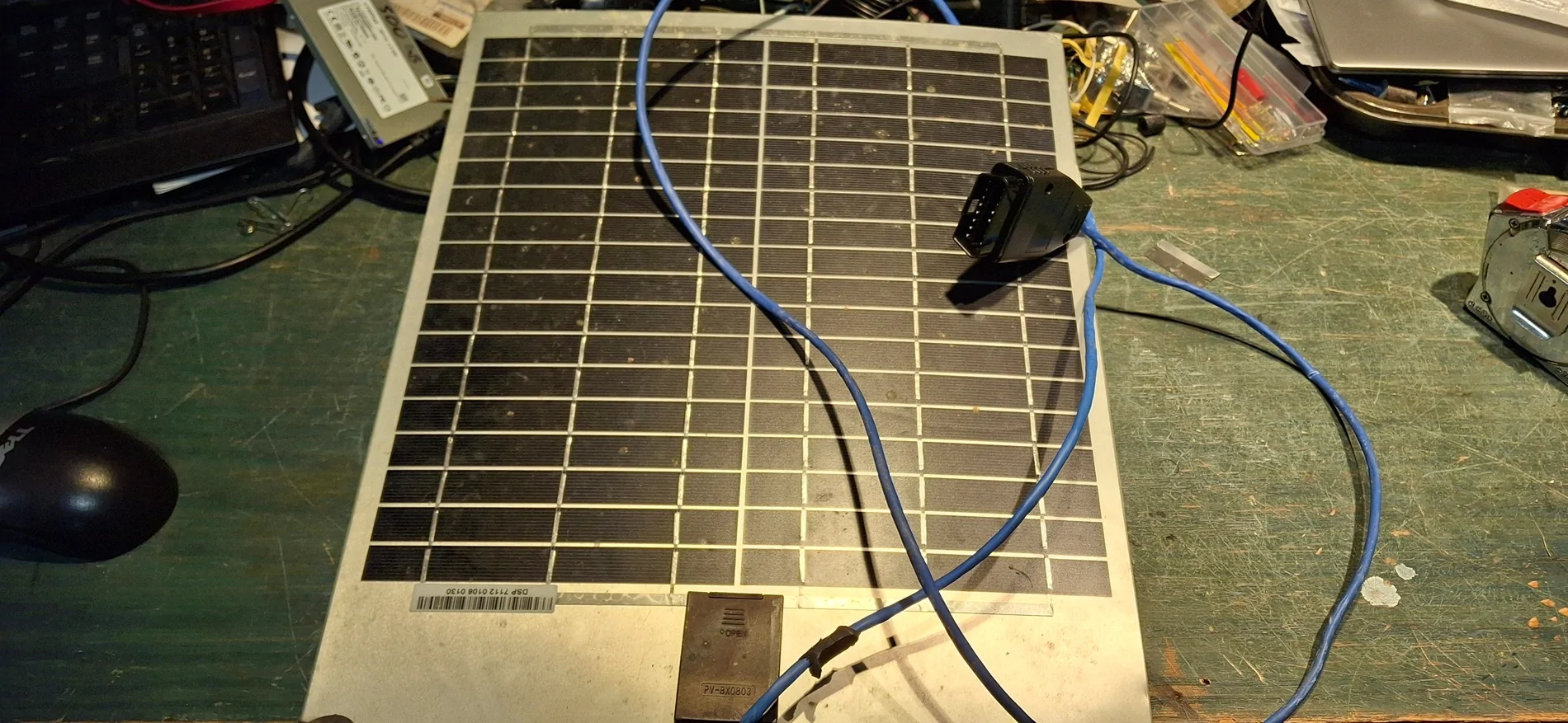 SOLAR CHARGER.webp