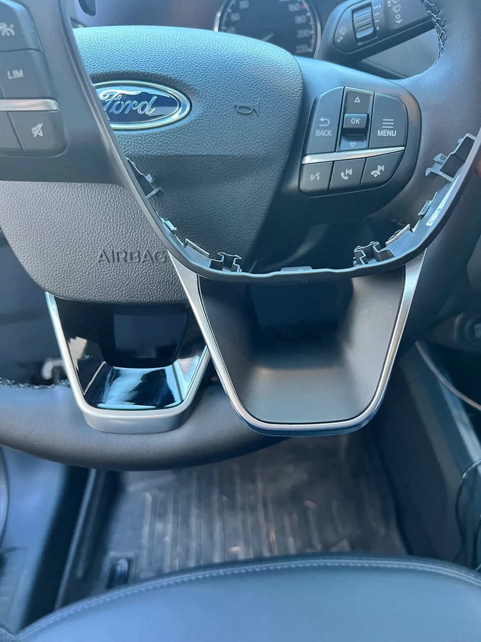 Ford Maverick Flat Bottom Steering Wheel IMG_5006