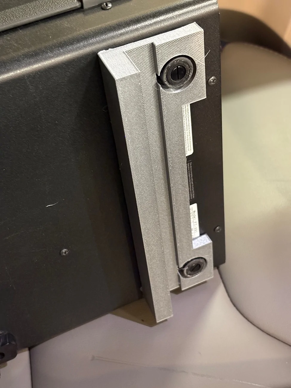 Ford Maverick Mounting a Yaesu FTM-500DR ham radio? 991