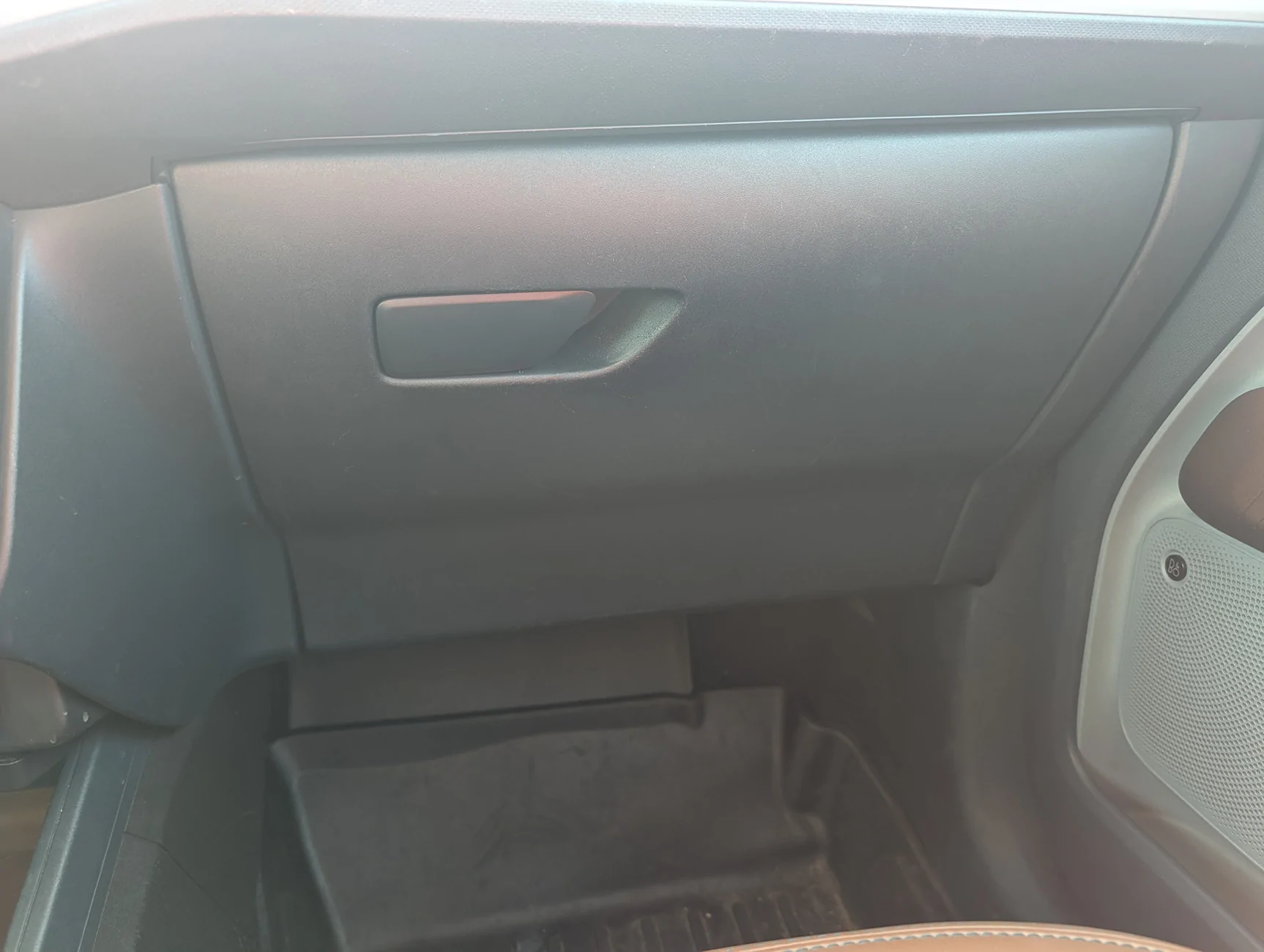 Ford Maverick DIY interior scratch proofing using self adhesive fabric PXL_20260105_204147764
