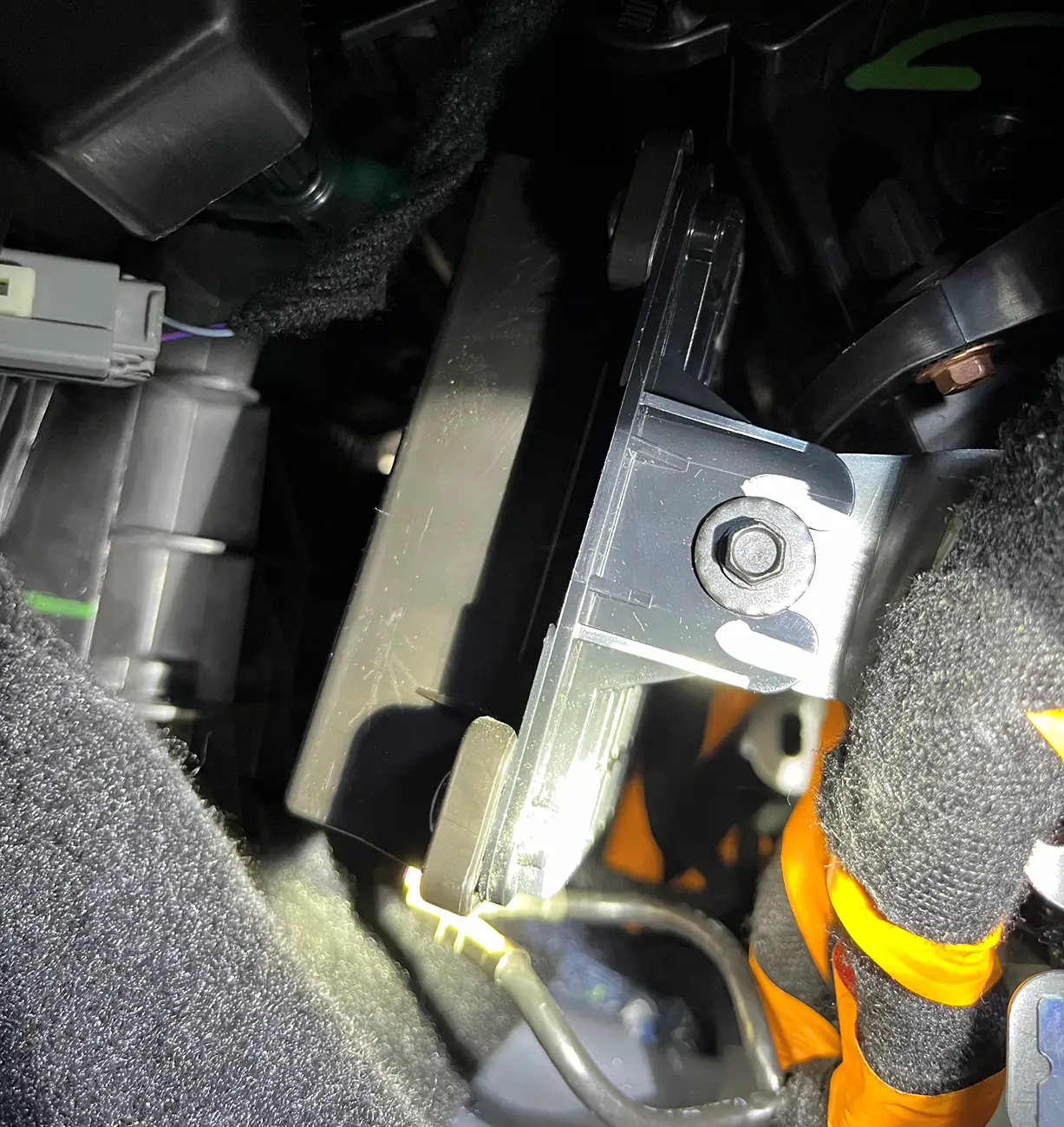 Ford Maverick DIY Modem Replacement? 1768348429127-g