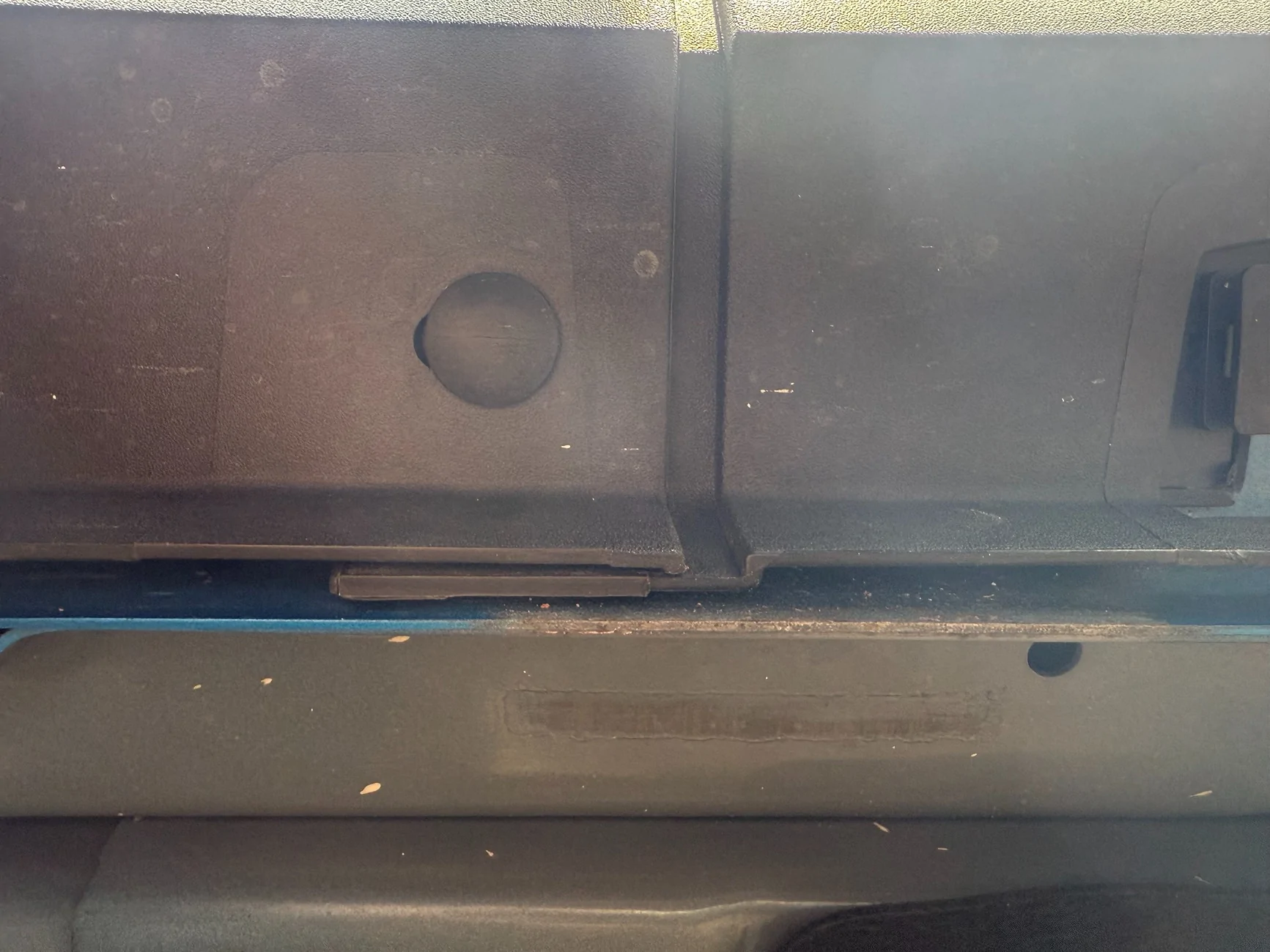 Ford Maverick Paint corrosion on pinch weld IMG_5248