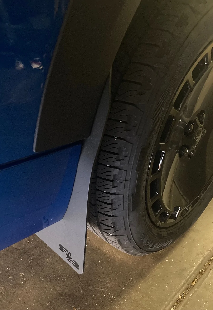 Ford Maverick Mud flaps for LOBO IMG_0309