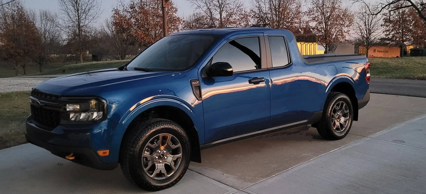Blue_XLT_Supercab.webp