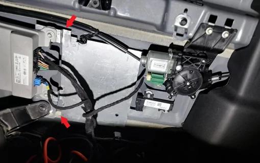 Ford Maverick Part 5: B&O Upgrade, Subwoofer Amp Installation 1769450454287-7