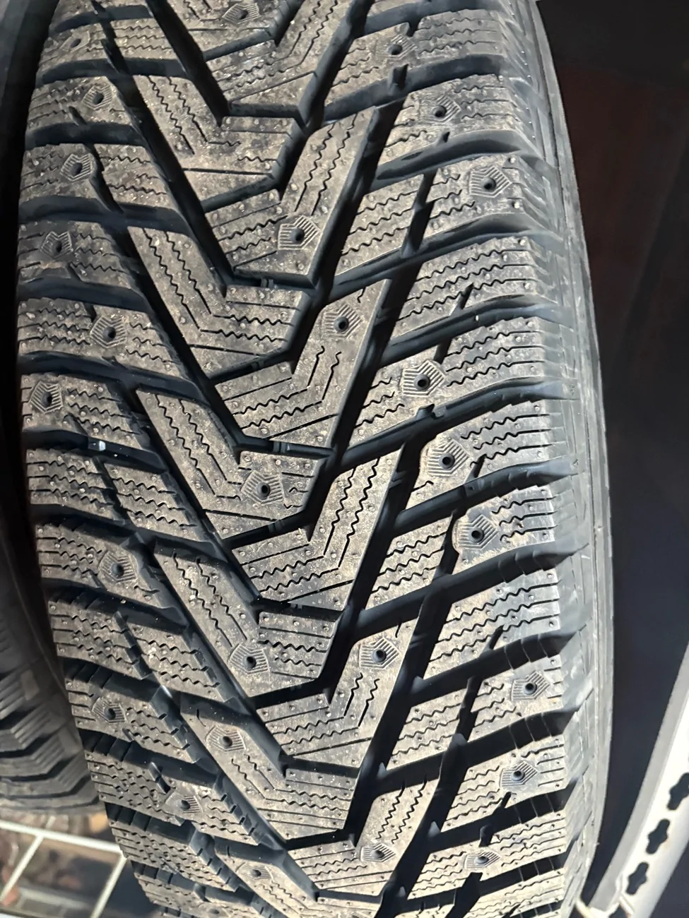Ford Maverick Winter Wheels And Tires - What's Your Setup? IMG_5796