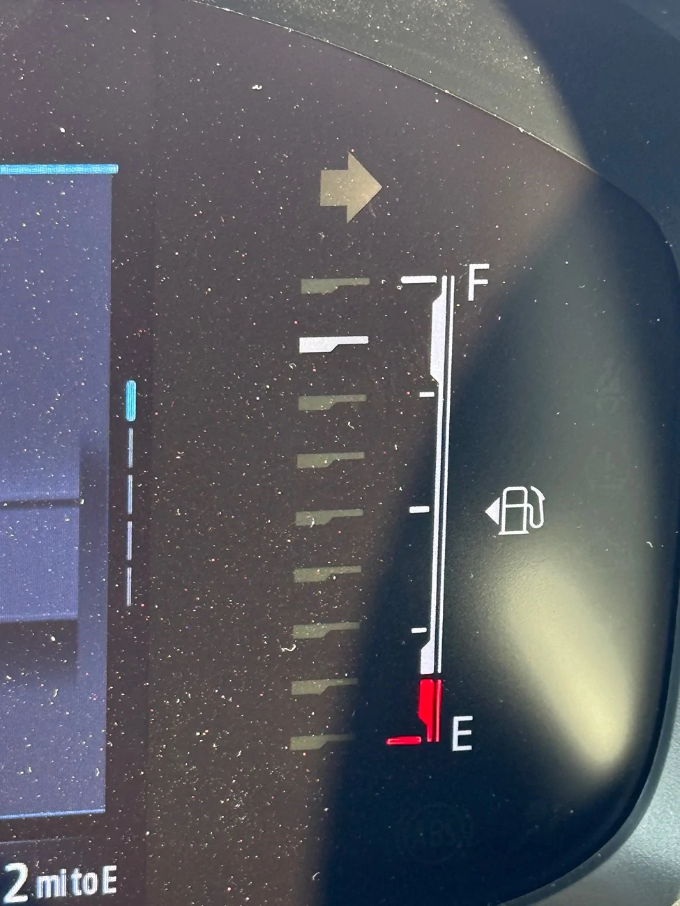 Ford Maverick TIL: The 2025 Maverick Fuel and Temp Gauges have finite points IMG_1500