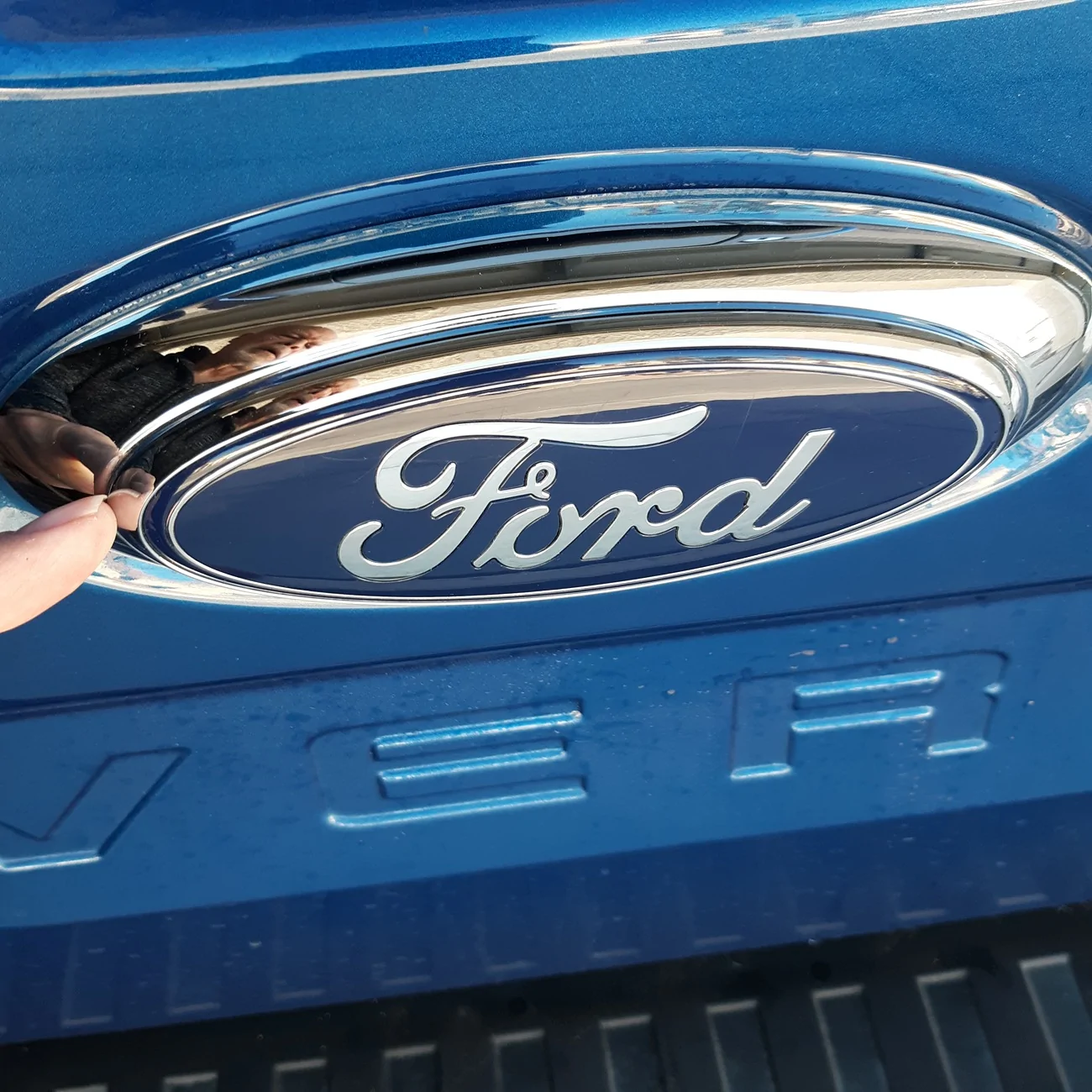 Ford Maverick Question about Tailgate emblem on Maverick. 20260205_100031