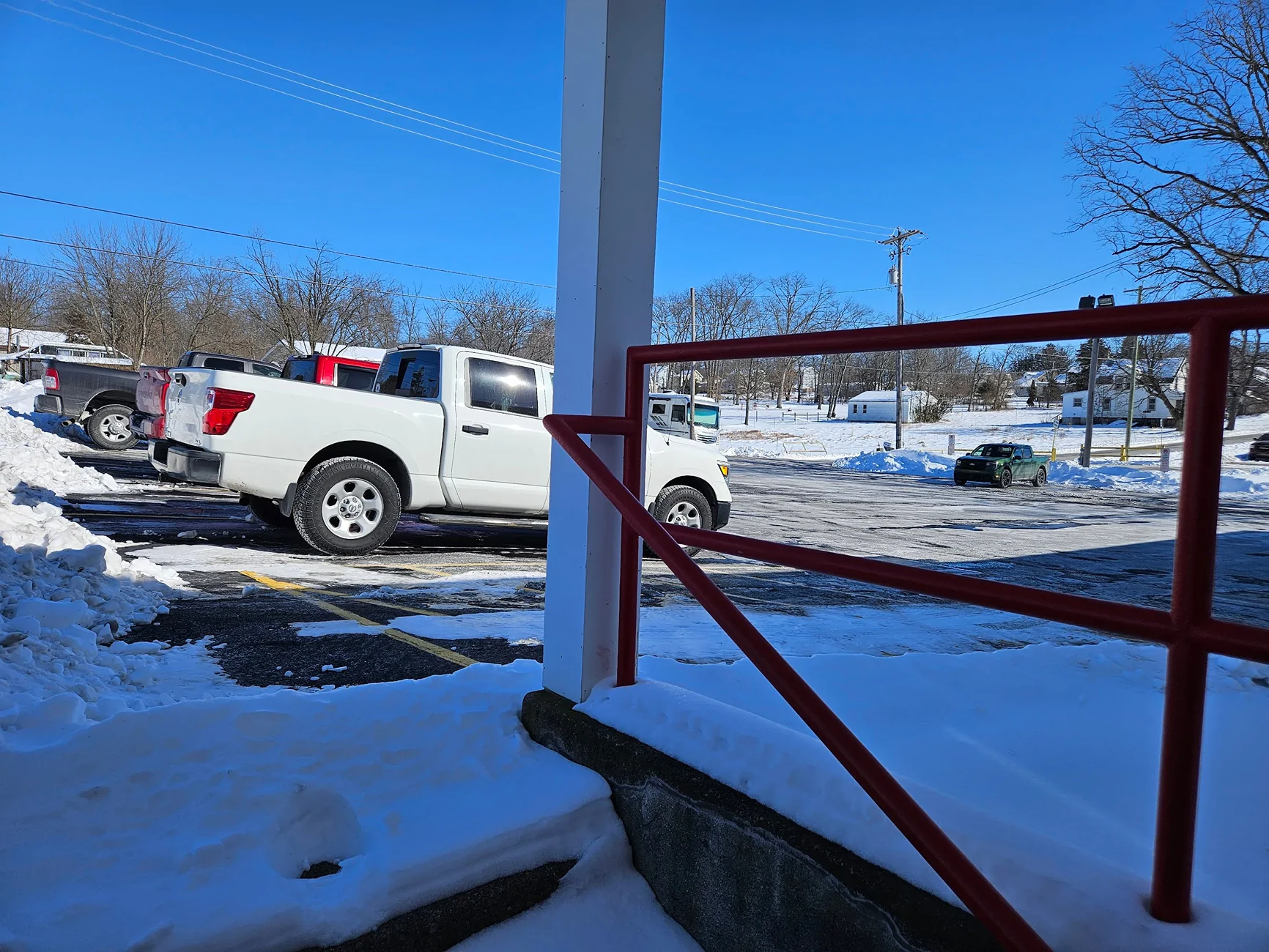 Ford Maverick Post your Maverick next to ridiculously large trucks - photos thread 20260130_121239