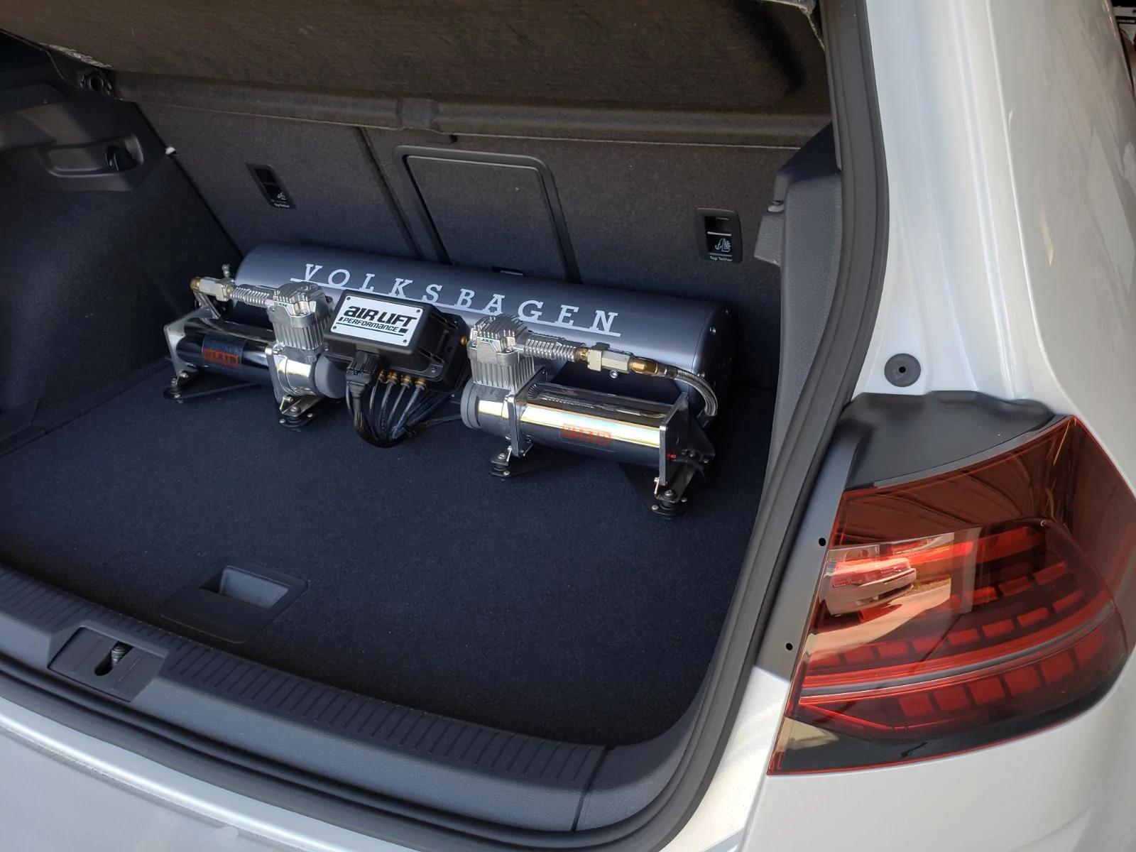 Ford Maverick Stealth onboard air compressor install in bed. chB4ebI