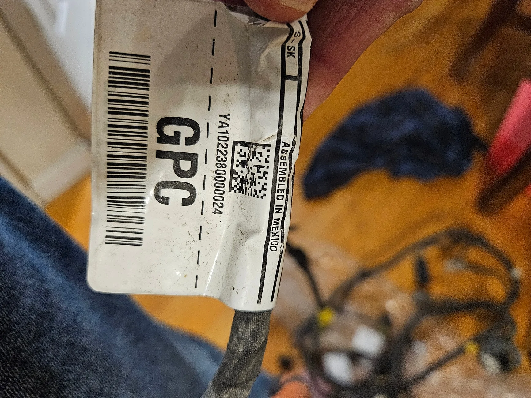 Ford Maverick Part number for the factory outlet and light that goes in bed? 20260209_201301