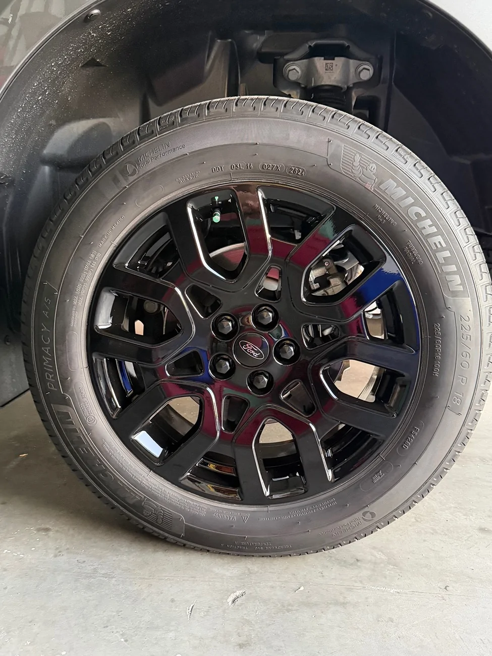 Ford Maverick Color Change Lariat Wheels IMG_1294