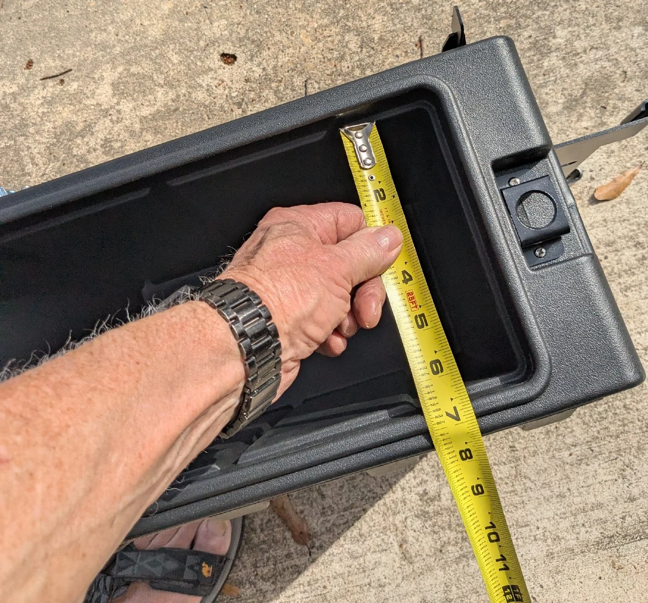 Ford Maverick Indeed Camping  side mount toolbox installation toolbox10